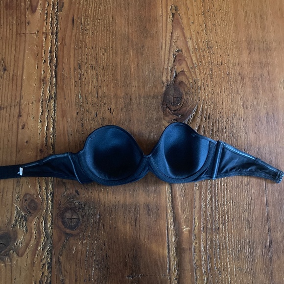 3/$15 Black Strapless Convertible Bra 34B with Underwire - Picture 2 of 10